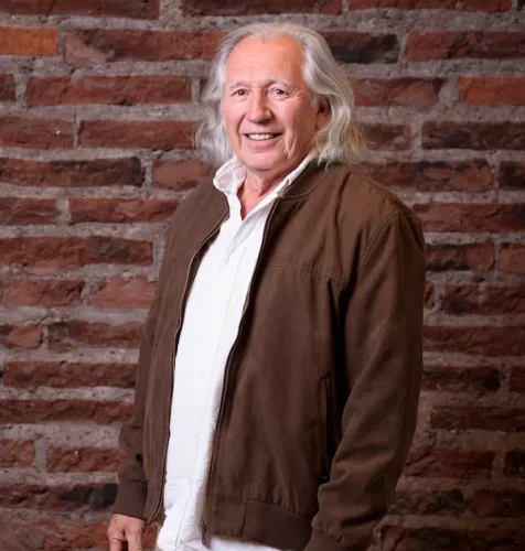 ALEJANDRO GUARELLO - CONSEJERO